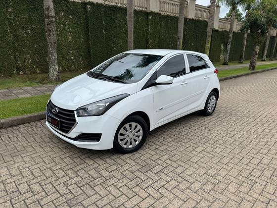 HYUNDAI HB20 1.0 COMFORT PLUS 12V FLEX 4P MANUAL
